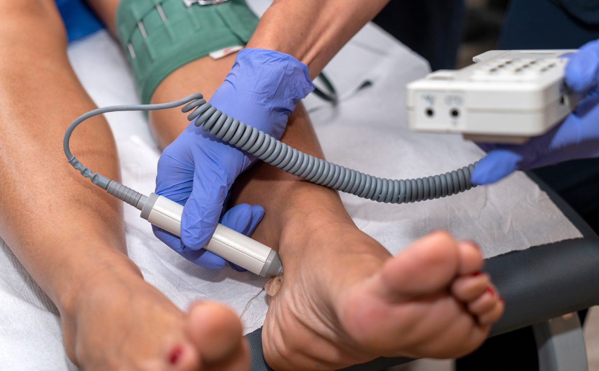 Blood pressure measurement from the popliteal artery leg, Ankle